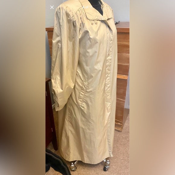 Vintage 1980s Classic Womens Long Raincoat Trench Coat - Picture 4 of 10